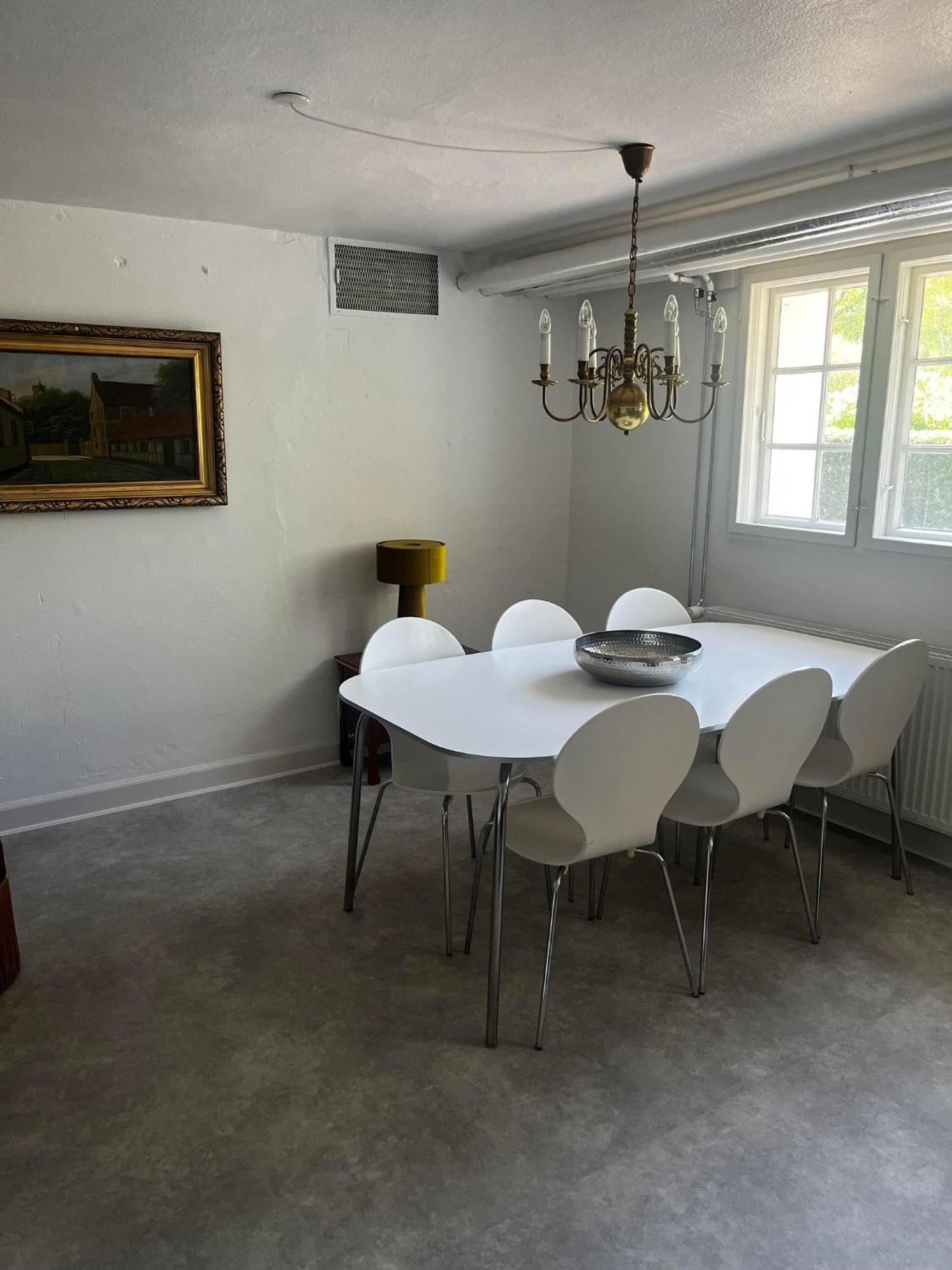 Rosenlund Gods - Kaelder B&B Sakskobing Bagian luar foto