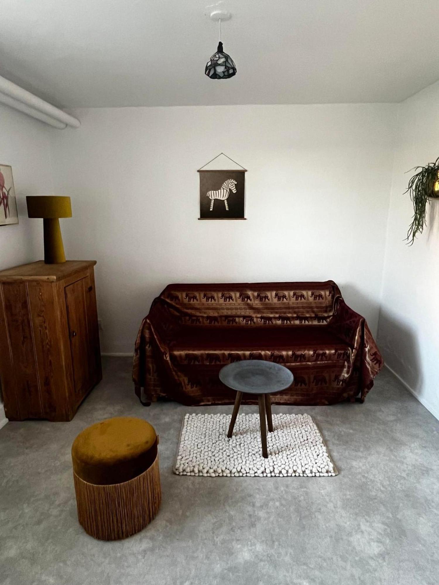 Rosenlund Gods - Kaelder B&B Sakskobing Bagian luar foto